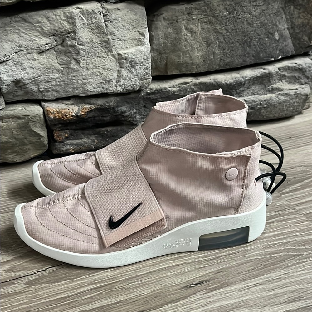 Nike fear of god moccasin/4.5Y